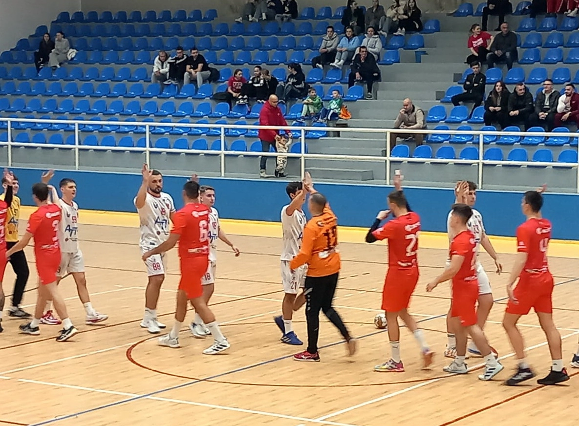 Zrinjski ili Velež, netko od ova dva tima večeras će izboriti Premijer ligu BiH